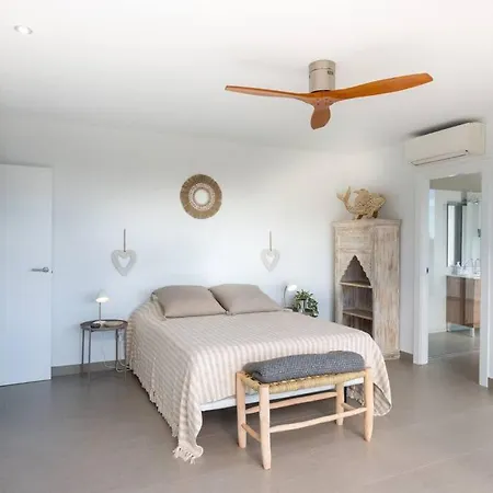 Casa Santi - Luxury Home- For 8 Guests *